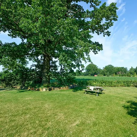 דירה Mein Stall בורקן